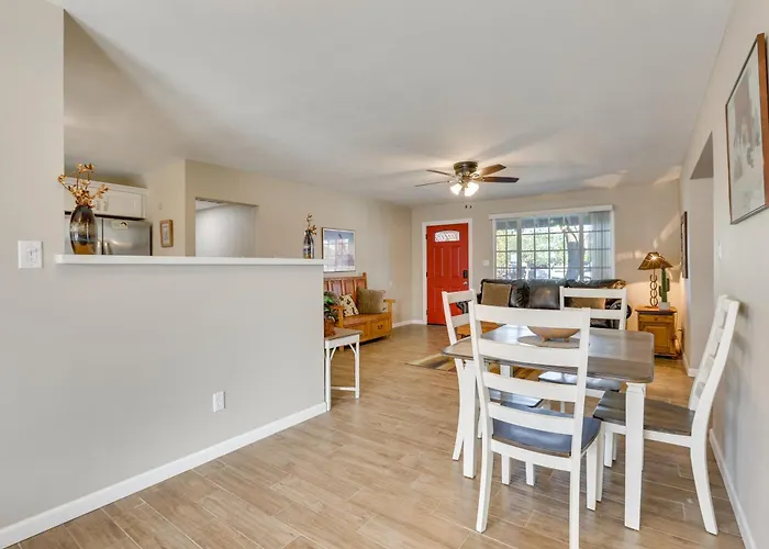 Centrally Located Oasis 1 Mi To Shadow Mountain! Phoenix