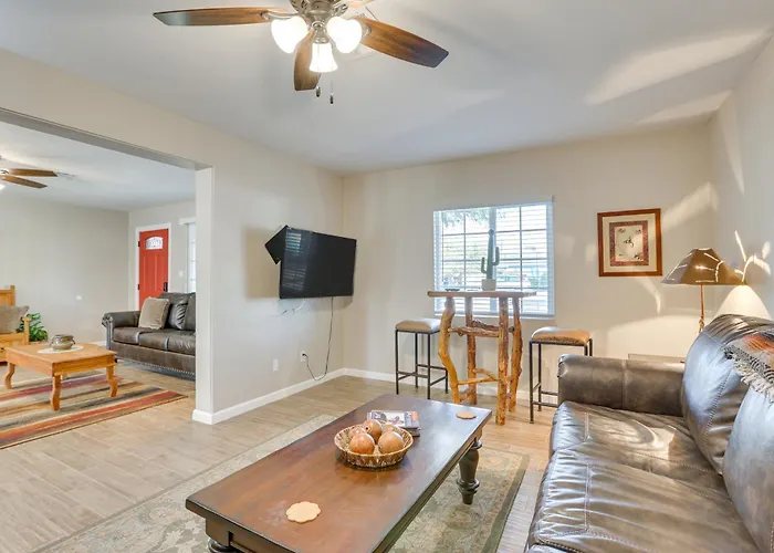 Centrally Located Oasis 1 Mi To Shadow Mountain!