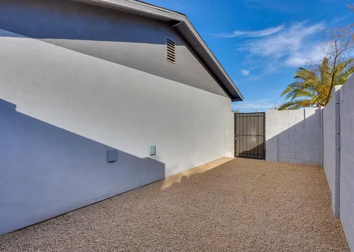 Centrally Located Oasis 1 Mi To Shadow Mountain! Holiday home